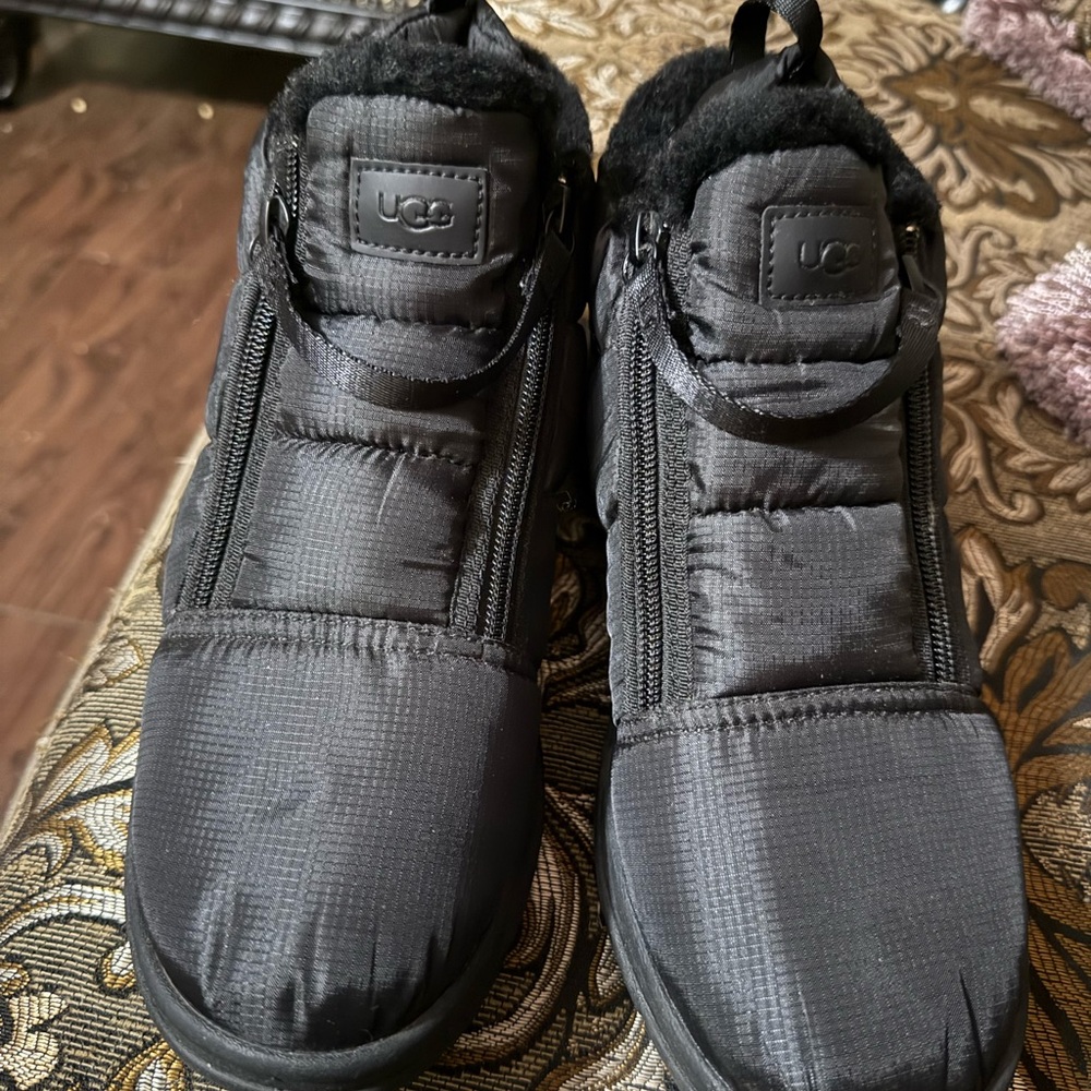 UGG Women’s Lakesider Zipper Boots Size 8 - Picture 5 of 6